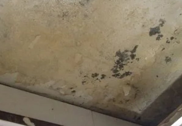 东兰阳台漏水维修公司分享下东兰卫生间渗水维修需要注意哪些问题。